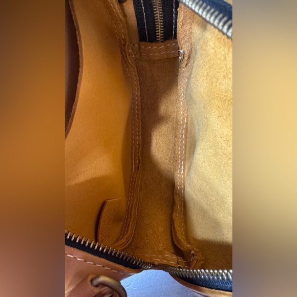 🌟 ALMOST PERFECT Circle Crossbody 🌟 - Picture 5 of 5